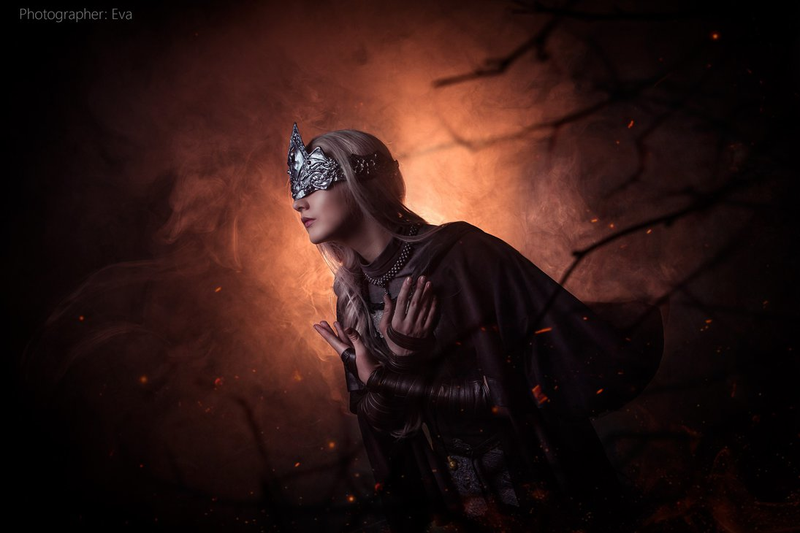 Illustration for article titled Even Dark Souls Cosplay Is Hard